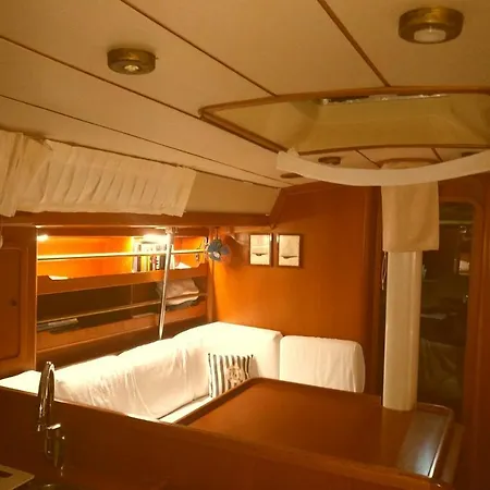 Botel Baloss Sail Adventure