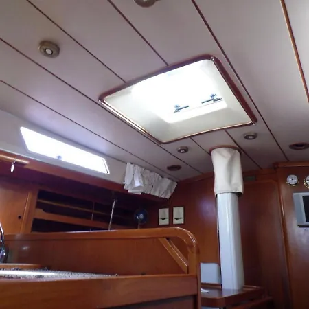 Botel Baloss Sail Adventure